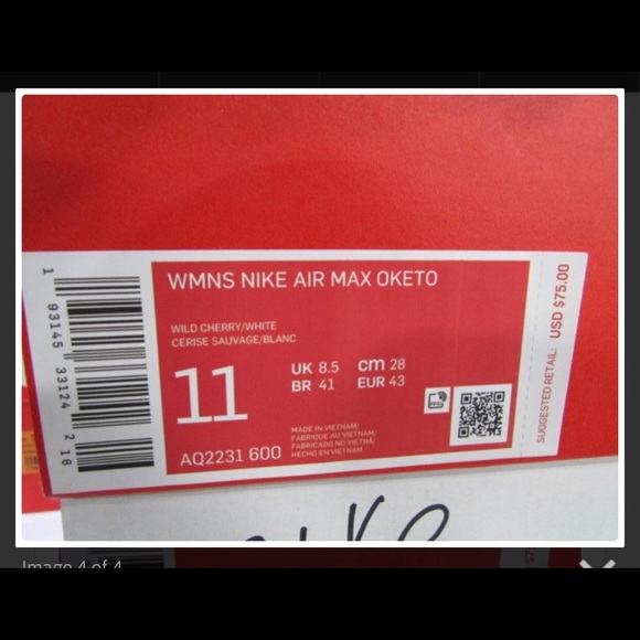 Nike shoes - Picture 3 of 3